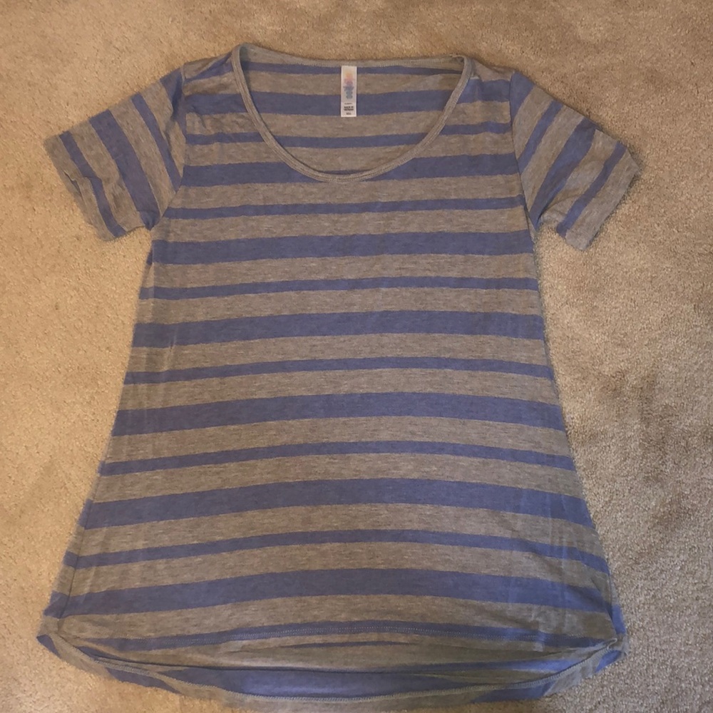 LulaRoe scoop neck tee